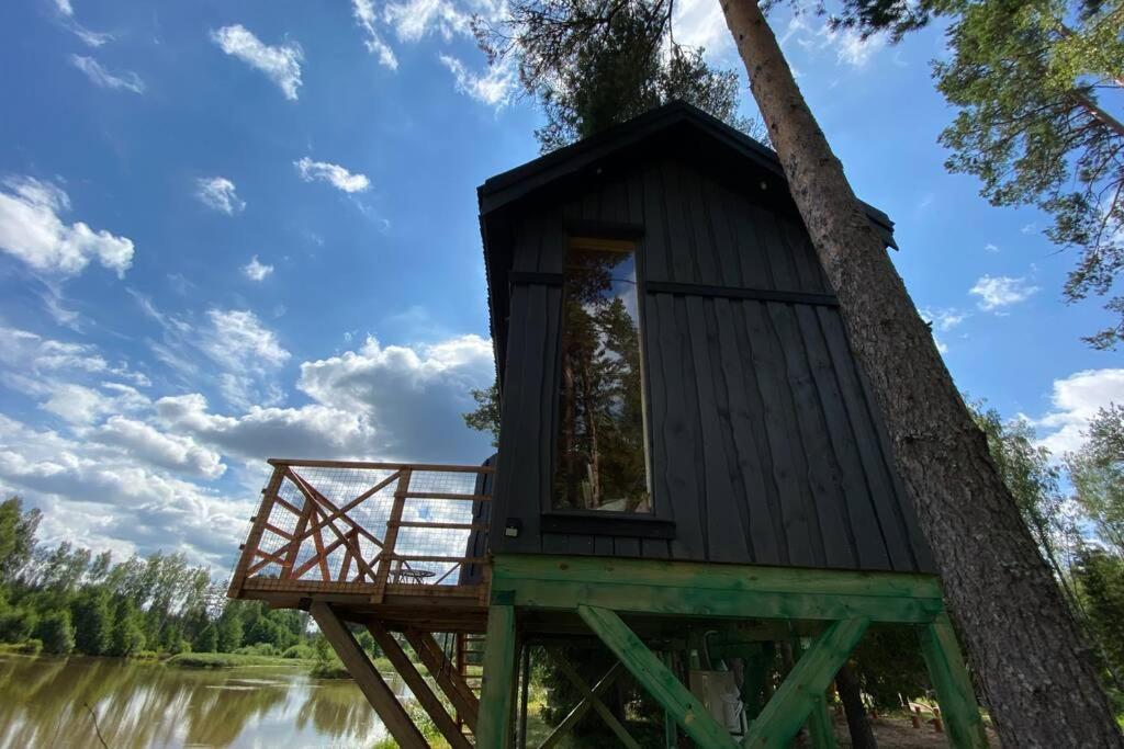 Dragon House In The Tree! Jacuzzi, Sauna ,Cinema,Heated Lici  Dış mekan fotoğraf
